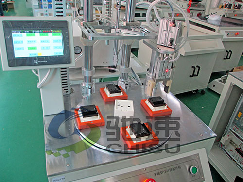小鬧鐘用自動擰螺絲機(jī)-機(jī)械手